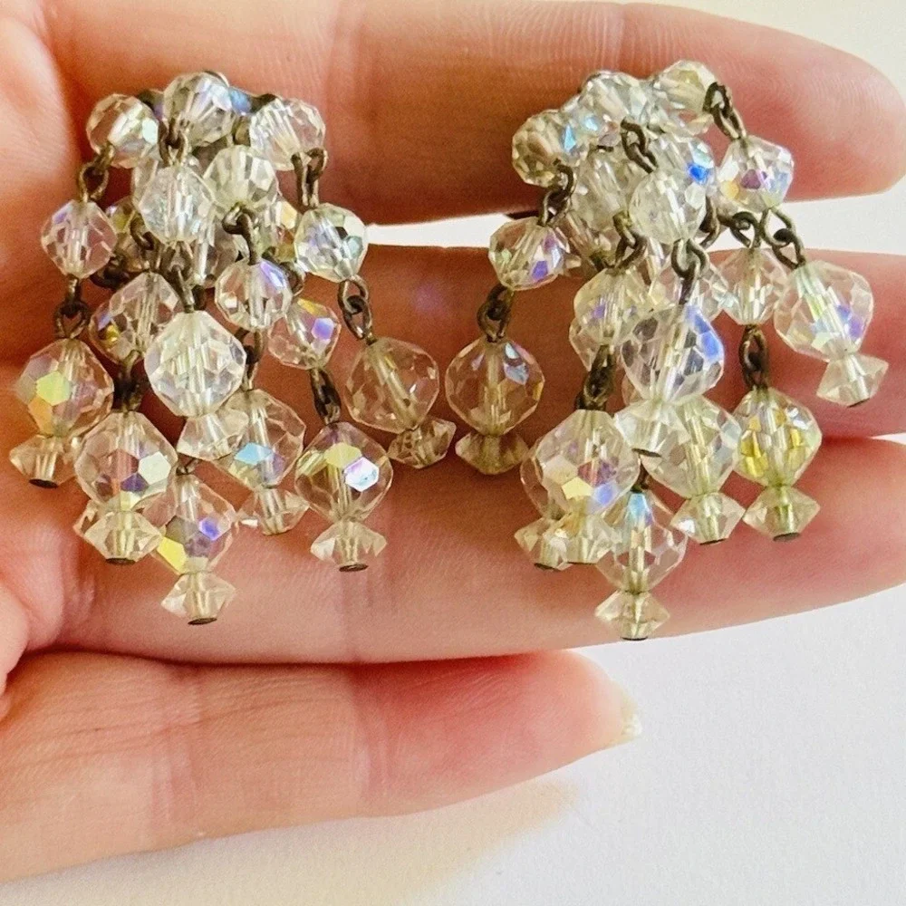 VTG Jeweled aurora borealis Crystal earrings waterfall‎ Dangle Clip Beaded 60s